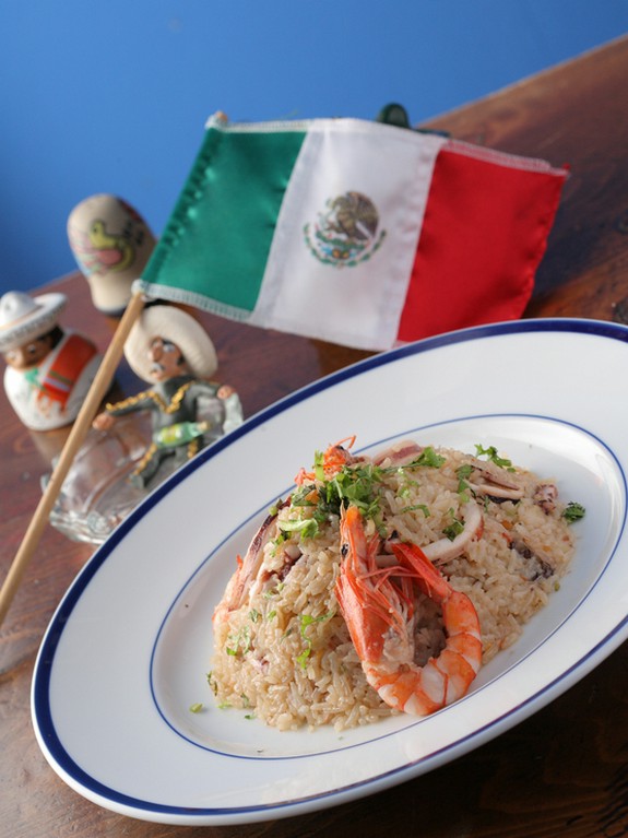 “アロス・コン・マリスコス”シーフードライス　