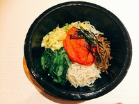 グランドメニューでも人気の冷麺
単品と同じお値段なので、ランチはめお得です

サラダ・漬もの・ライス・スープ付
ライス1膳サービス