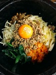 定番の石焼きビビンバ

こだわりの奈良養鶏さんのタマゴを混ぜてお召し上がりください

サラダ・漬もの・スープ付
ライス大盛サービス