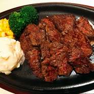 醤油ベース   200g

サラダ・漬もの・ライス・スープ付

ご注文いただいてから調理するので15分ほどお時間を頂戴します