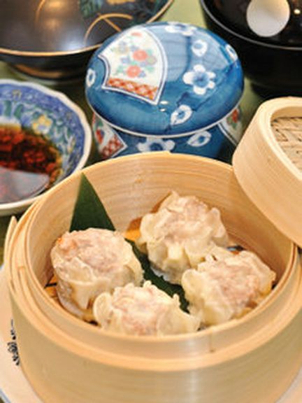 茶わんむしとしゅうまい。サイドメニューも豊富です。