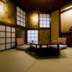 雪の結晶をイメージした六角形の茶室（個室・２名様～）