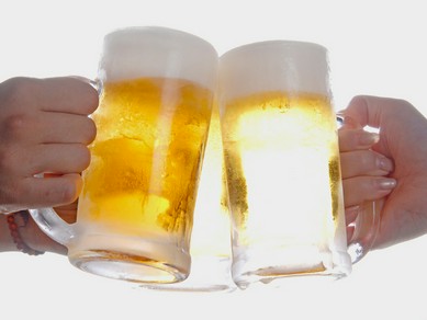 人気の「広島角ハイボール」や、広島の地酒も取り揃え