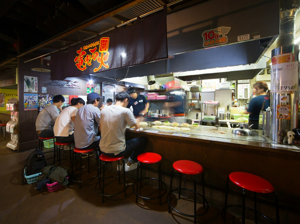 女性のお一人様も大歓迎！　寛いで味わう『お好み焼き』