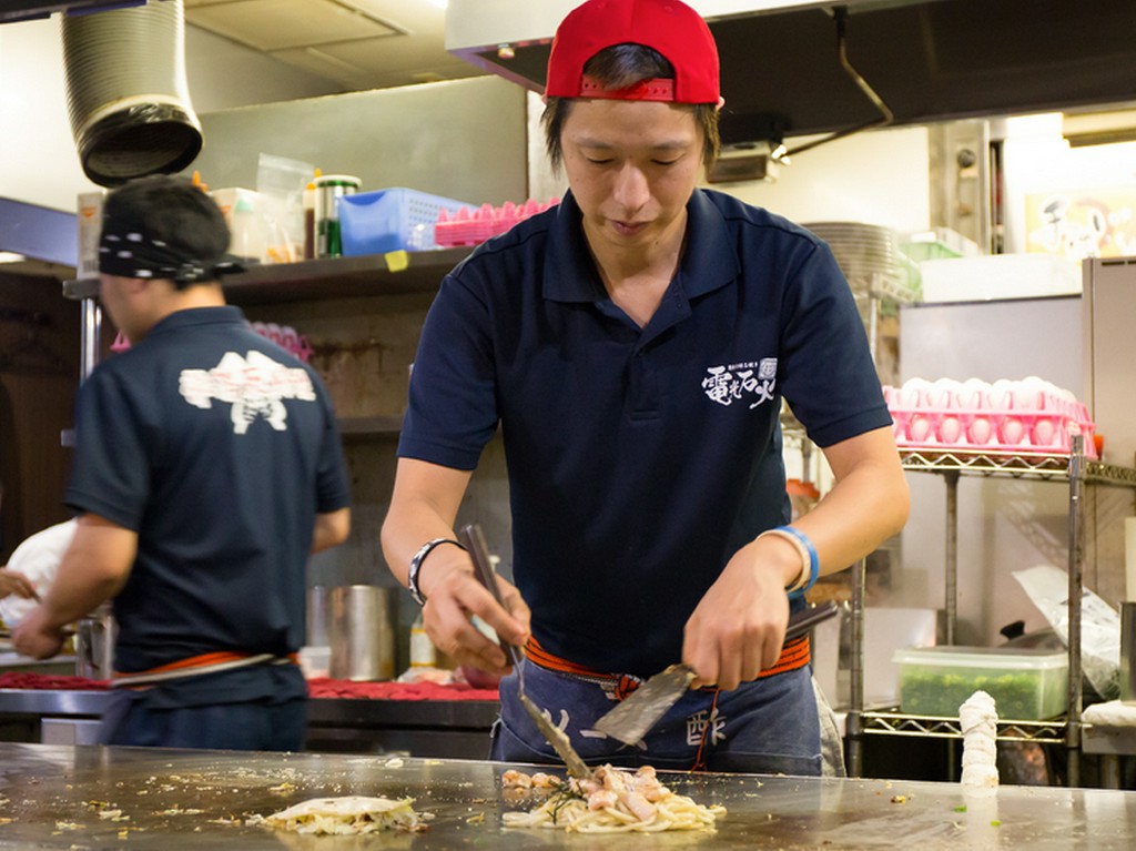元気な声と、笑顔で、明るく活気あふれる雰囲気