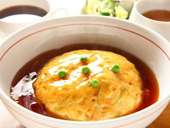 ふわぁっとかに玉丼（スープ・お新香・コーヒー付）