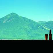 磐梯山の大パノラマを眺めながらお食事が出来ます。