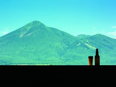 磐梯山の大パノラマを眺めながらお食事が出来ます。