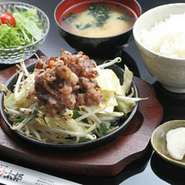 牛バラ焼肉鉄板定食