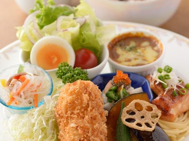 HAMA　平日限定 ワンプレートランチ