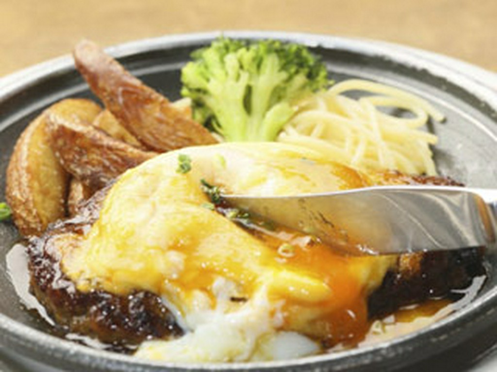 とろーりたまごハンバーグ膳　1180円