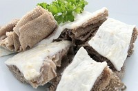 第三胃。独特の歯応えが癖になる食感。