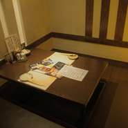 余裕をもった広さのお席をご用意致します。是非、お問合せください。