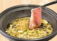 特製だしと黒毛和牛の旨味が相性ピッタリ！是非お召し上がりください。