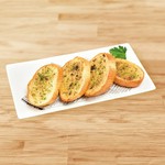 トリュフの香りとじゅわっとバターが楽しめます。