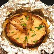 奥出雲シイタケ”雲太”丸ごとホイル焼きに！