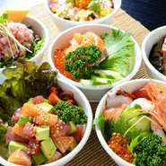 日替わりのミニ海鮮丼3種から､お好きな２種をお選び頂けます。