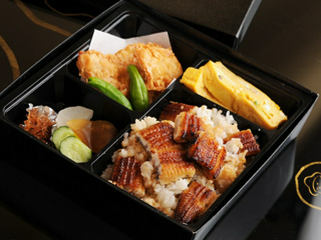 彩りひつまぶし弁当