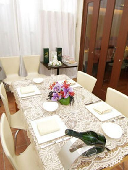 サンルームはプライベートルームとして、接待や会食に最適!