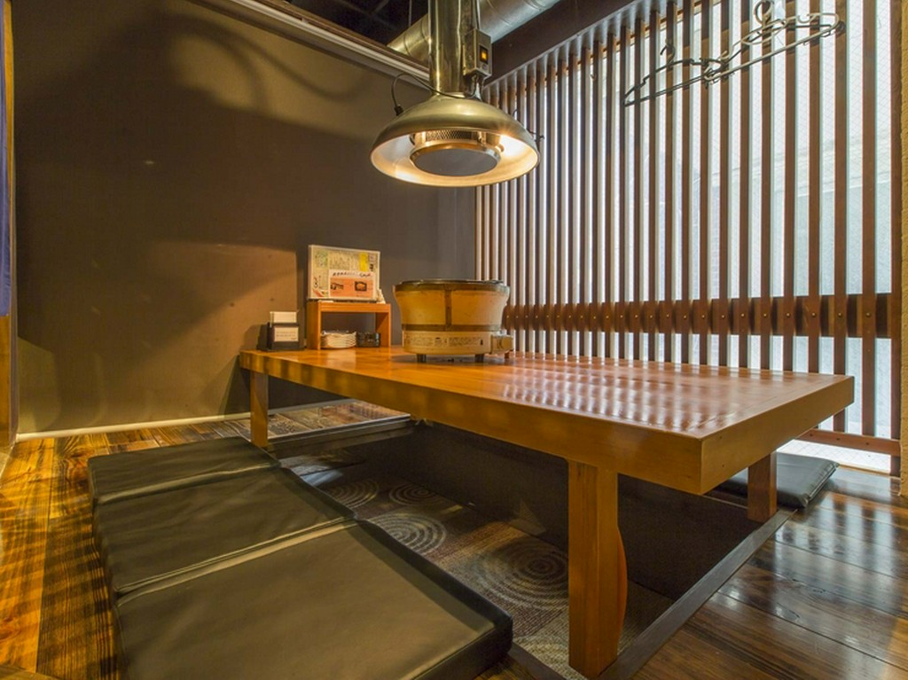 「半個室」の席で、ゆったり焼肉を楽しめる