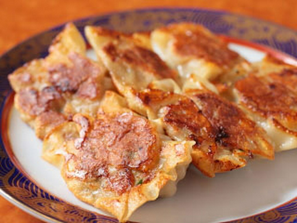 ぎょうざ（1人前6個）