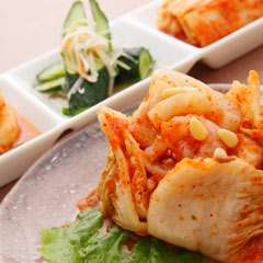 ポッサムキムチとキムチ3種盛り合わせ