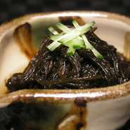 恩納村産のもずくは、歯ごたえがあって美味しい