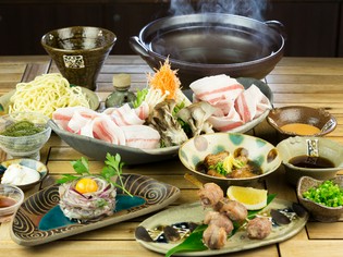「あぐー豚」「海ブドウ」「地元の鮮魚」で沖縄の魅力を満喫！　