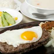 ステーキ用のお肉をミンチした手作りハンバーグ