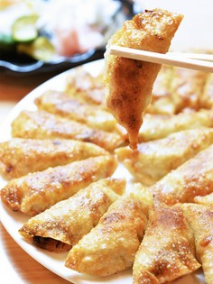 なんと言っても名物の『円盤餃子』