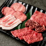 人気の定番！5種盛り
・神戸牛カルビ
・ロース
・ハラミ
・上タン塩
・三元豚カルビ