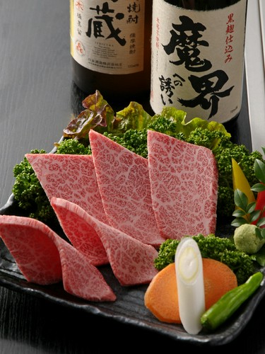 1頭から3～4kgしか取れない『ざぶとん』。一番の霜降り部分です