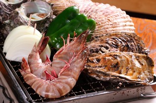 刺身だけでなく、豪快なBBQもおいしい新鮮な「魚介類」