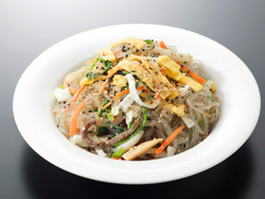 リピート率NO.1メニュー。　名物チャプチェ（春雨炒め）