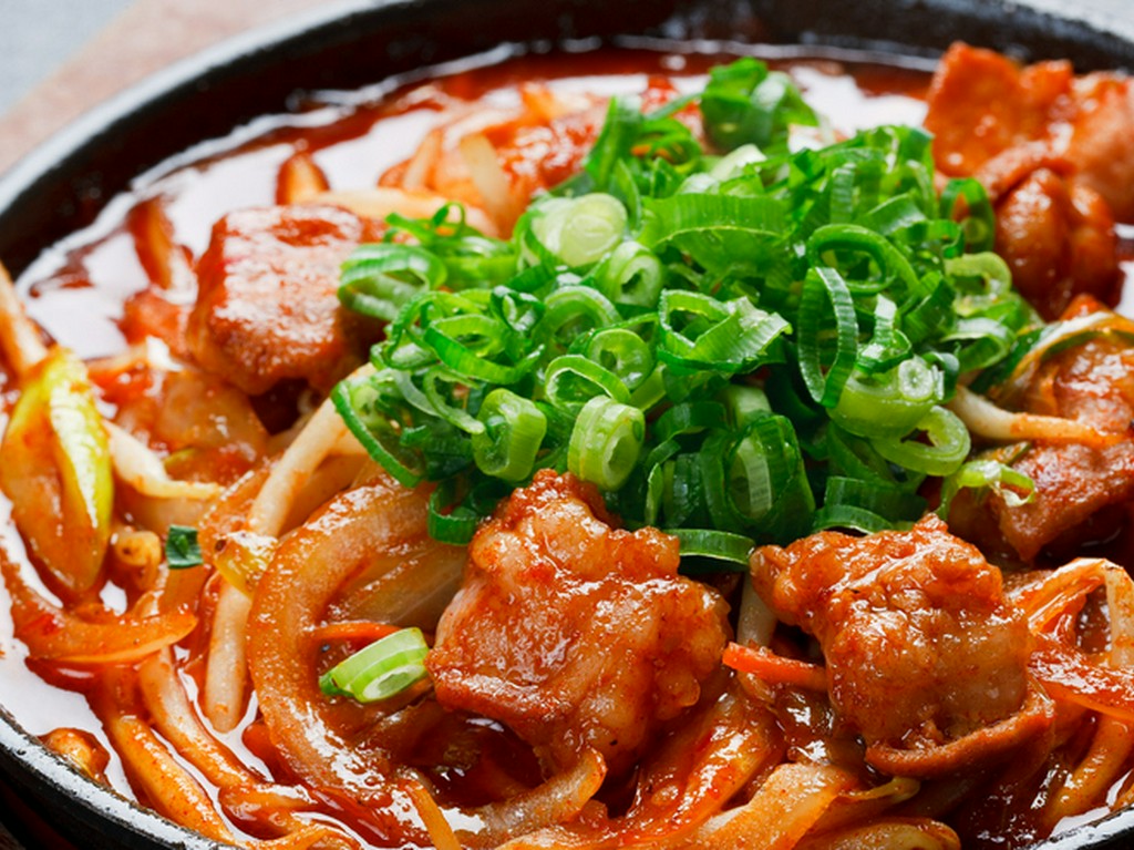 牛ホルモンのピリ辛焼き ～特製ダレ～