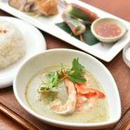 ★プリプリ海老のグリーンカレー★ご飯★前菜の盛り合わせ★ミニデザート　＊大きな海老の入ったグリーンカレー。ご飯の大盛サービス！