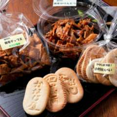 手作り蕎麦菓子の販売もしております。お土産にどうぞ。