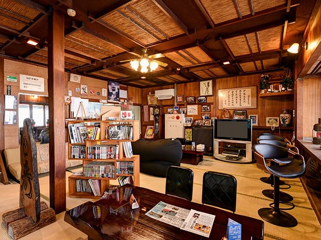 レトロな店内でくつろげる空間