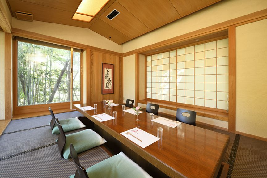 商談・接待・お見合い・結納…お手伝いいたします。