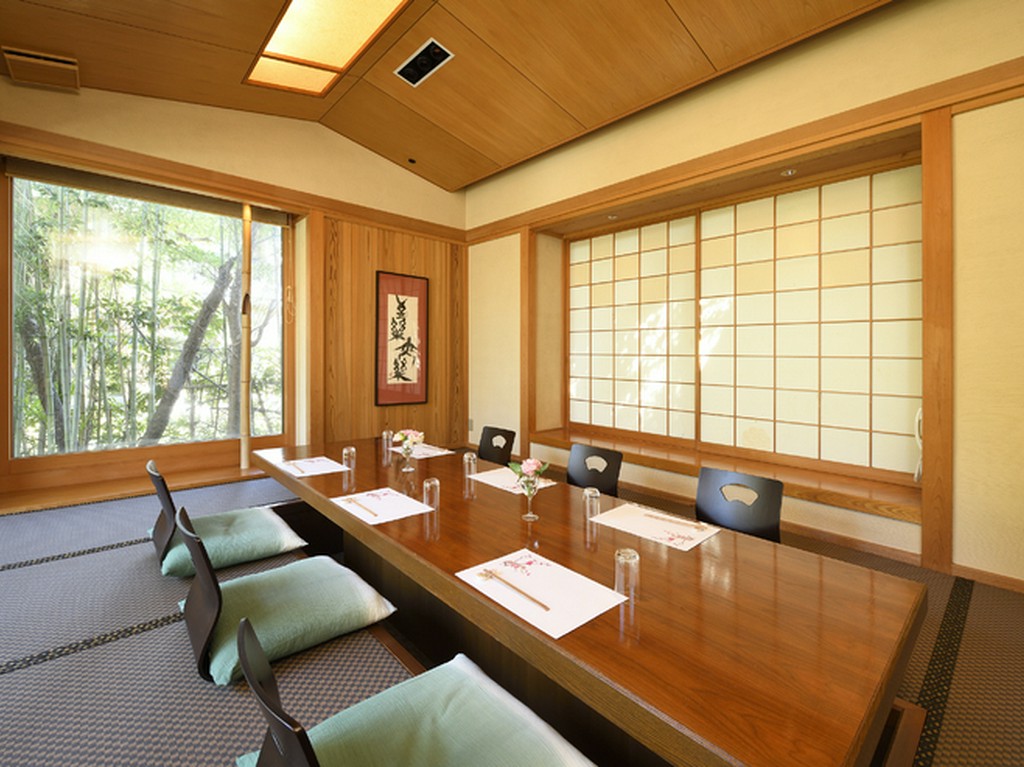 商談・接待・お見合い・結納…お手伝いいたします。