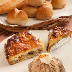 手作りパンとケーキの数々