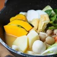 （野菜ほうとう／豚肉ほうとう／チゲほうとう／カレーほうとう）