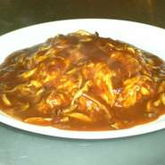 定番のオムハヤシ.。愛たまごを使用！