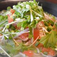 ベトナムで「フォー」と呼ばれる一品。