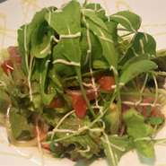 本日のシーフードにアボカドを加えて和えました！