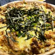 お勝名物どて煮がドリアに!?
味噌とチーズのマッチングが意外にいけます。