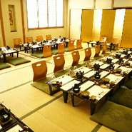 大宴会場　56名まで　現在はテーブル席としてご利用可