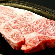 サーロンステーキの入った和風会席で接待はいかがですか？
8000円コース　12000円コース　15000円コース（お肉の量は120g）
会席の内容がそれぞれ変わります。
