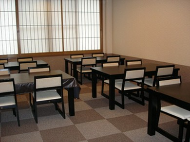 来店入口から宴会場・トイレまでバリアフリーで