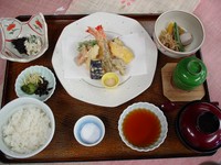 季節の天ぷら盛り合わせ・小鉢二種・茶碗蒸